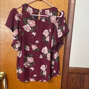 BCX White and Pink Flutter Sleeve Asymmetrical Blouse